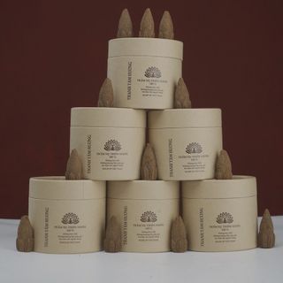 Nụ Trầm Hương Trám Đen Thu Hút Tài Lộc