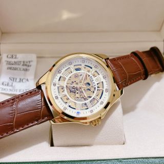 Đồng hồ nam chạy cơ