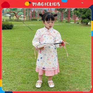 Áo dài Tết dáng cách tân phối ren kèm chân váy cho bé gái 1 2 3 4 5 6 7 tuổi có size lớn Magickids mẫu mới 2022 AO21020 giá sỉ