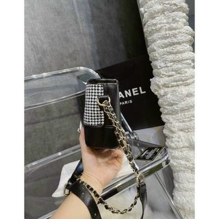 TÚI HOBO NGỌC TRINH KẺ DẠ SIZE 18cm