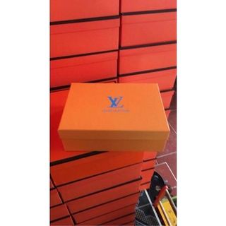 HỘP ĐỰNG TÚI XÁCH/ VÍ ( inhox hoặc ghi chú mẫu)