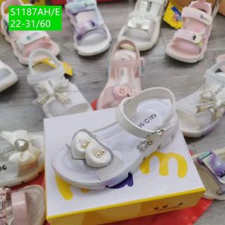 Giày sandal trẻ em/ bé gái dễ thương giá rẻ