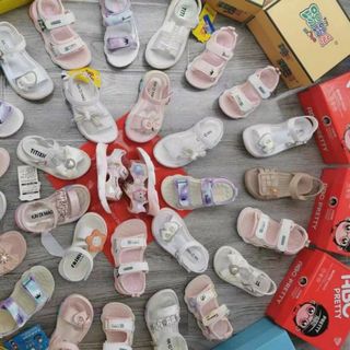 Giày sandal trẻ em/ bé gái dễ thương giá rẻ giá sỉ