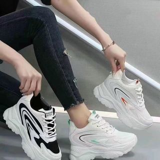 Giày thể thao nữ độn đế cá tính