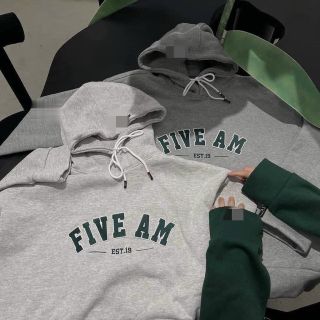 Áo hoodie logo in FIVE AM form dưới 70kg