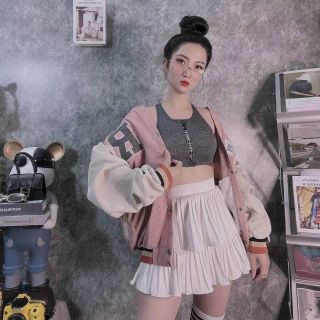 Áo khoác nhung logo thêu R