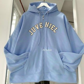 Áo hoodie chống nắng logo in the juveniel form dưới 70kg