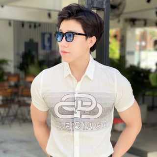 ÁO NAM SƠ MI NGẮN TAY IN CHỮ LOANG MÀU