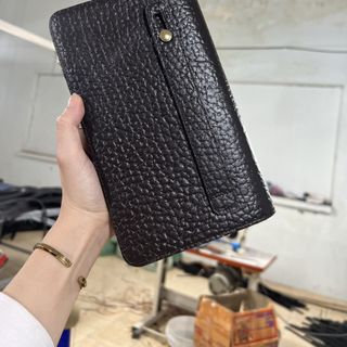 Clutch 2 khoá dập vân voi