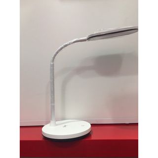 Đèn Bàn Sạc Led Comet CT175 5W có 3 màu Ánh Sáng