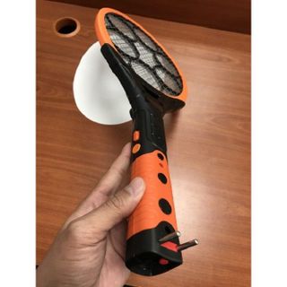 Vợt Muỗi Comet CP040 điện thế mạnh