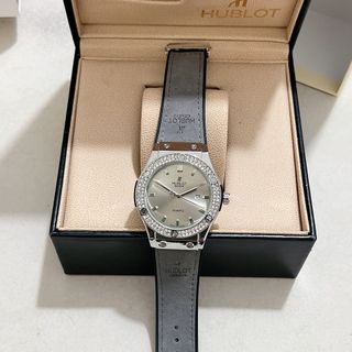 Đồng hồ hubllott nam viền đá