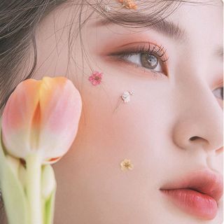 Phấn mắt Mèo 8 ô kèm nhủ kim tuyến, sỉ 36k/bảng