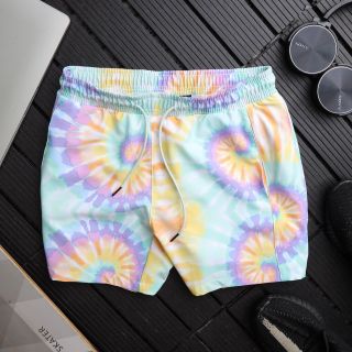Short biển hoạ tiết cực độc và lạ