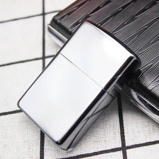 HỘP QUẸT ZIPOO TRẮNG TRƠN USA
