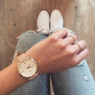 ĐỒNG HỒ MICHAEL KORS NỮ HỒNG SALE XINH