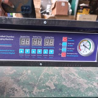 Máy hút chân không DZ600