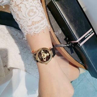 ĐỒNG HỒ VIVIENNE WESTWOOD DA NỮ CAO CẤP XINH