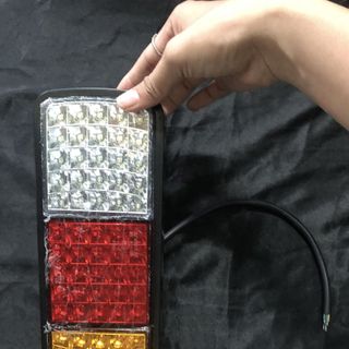 Đèn led hậu xe tải