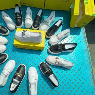Giày lười nữ chất da mềm sỉ giá rẻ