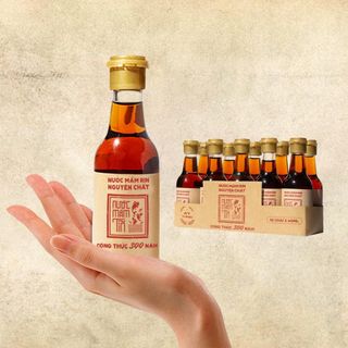 Lốc 10 Chai Nước Mắm Tĩn Nhãn Đỏ Cá Cơm Than Mini 40N 60ml - Nước Mắm Tĩn