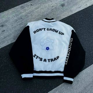 Áo khoác bomber logo dont grow up đẹp