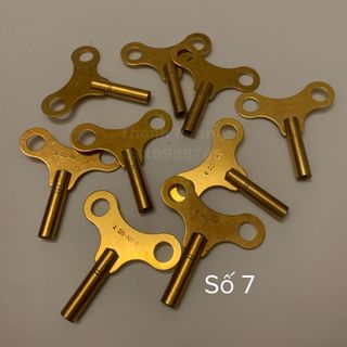 Chìa Khoá lên dây cót cho đồng hồ cổ ( nhập từ nước ngoài )