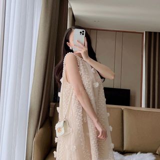 Váy yếm đính dây tết cổ