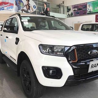 Thay kính chắn gió tại nhà tận nơi giá rẻ nhất thị trường