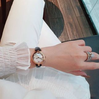 ĐỒNG HỒ GUCCl DA NỮ NHÍ CAO CẤP SALE
