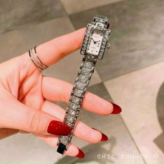 ĐỒNG HỒ CARRTlER NHÍ NỮ XINH