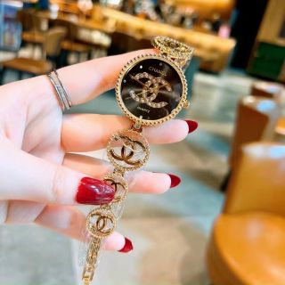 ĐỒNG HỒ CHANE LẮC NỮ NEW