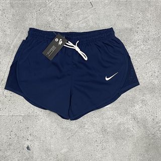 Quần đùi nữ, quần short dù chất dù si 2 lớp size từ 45kg - 75kg