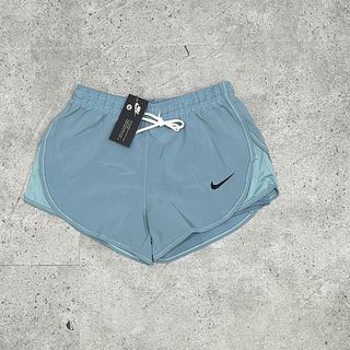 Quần đùi nữ, quần short dù chất dù si 2 lớp size từ 45kg - 75kg