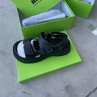 Sandal nữ quai dán đế bánh mỳ chất đẹp