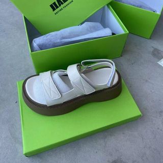 Sandal nữ quai dán đế bánh mỳ chất đẹp