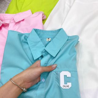 Áo somi thêu chữ C tay ngắn