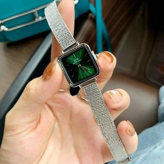 ĐỒNG HỒ D W LƯỚI VUÔNG NEW 2022 HOT