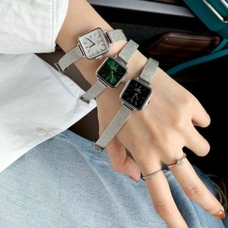 ĐỒNG HỒ D W LƯỚI VUÔNG NEW 2022 HOT