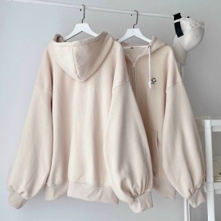 Áo khoác nỉ logo thêu mặt cười chữ form chuẩn