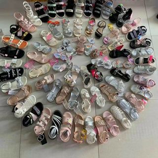 Sandal trẻ em/bé gái chất da mềm êm chân sỉ giá rẻ