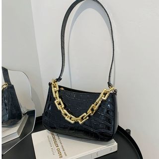 Túi đeo chéo da bóng phối xích