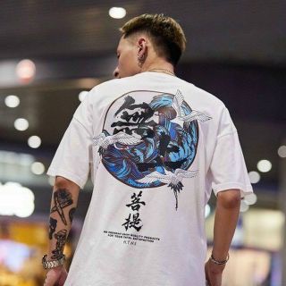 Áo thun in hạc form to bự dưới 70kg