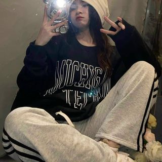 Áo sweater tay phồng cánh dơi in chữ trước form dưới 65kg
