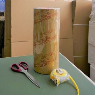 Băng keo đục/ trong lốc 6 cuộn 200Y