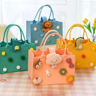 Túi xách hoạt hình chất nỉ thời trang , phù hợp cho mọi tình huống ( GIÁ TẬN XƯởNG )