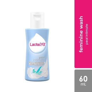 Dung Dịch Vệ Sinh Phụ Nữ Lactacyd Pearly Intimate làm sạch nhẹ nhàng, phục hồi sắc da 60ml