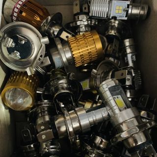 Đèn pha led xe máy chân M5/H4 còn ít thanh lý đồng giá