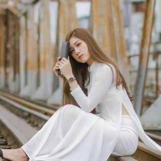 Áo dài trơn trắng lụa tây thi