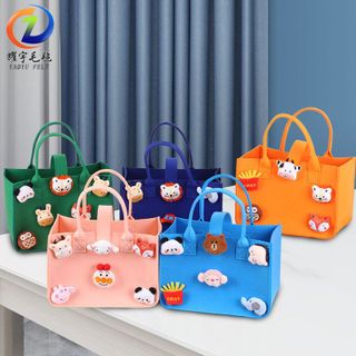 In và làm logo túi xách nỉ hoạt hình thời trang theo yêu cầu ( GIÁ TẬN XƯởNG )